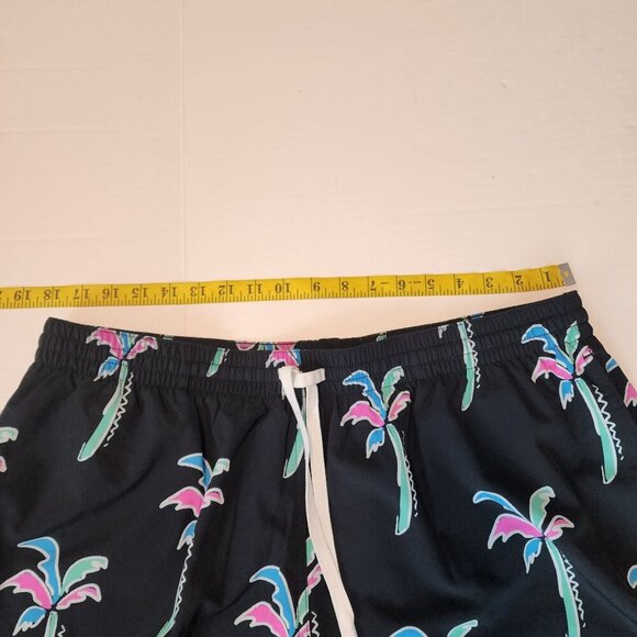 Chubbies Swim Trunks Men’s XXL Black Neon Palm Trees pockets Pool Beach - Picture 7 of 9